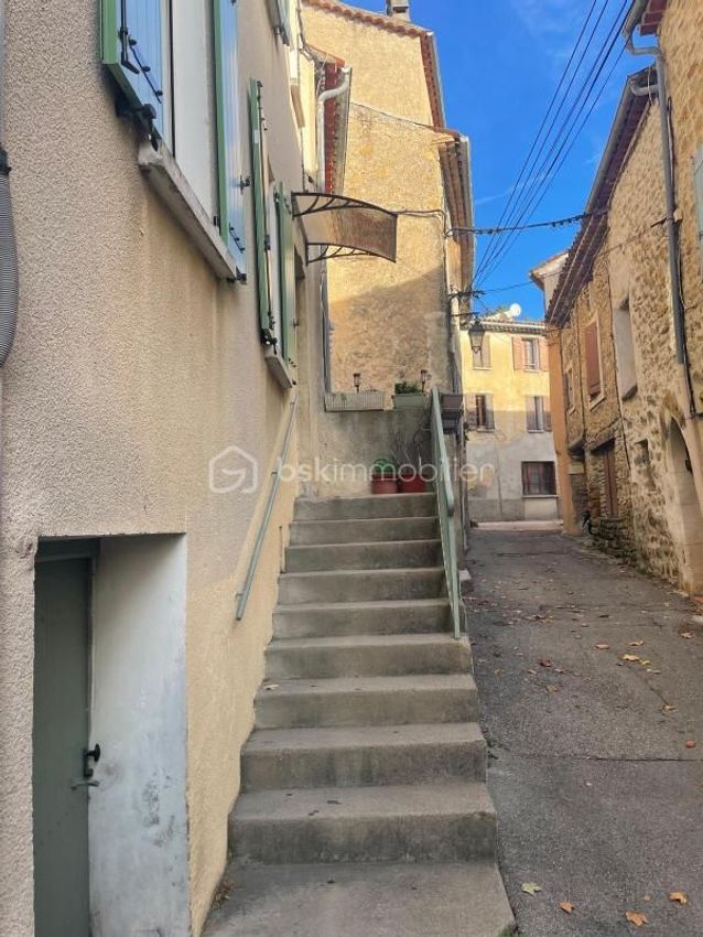 Image Détails à  maison de village de Cruis