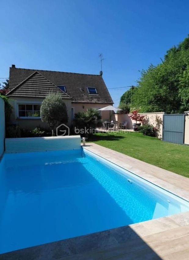 Image Piscine à  maison individuelle de Montigny-sur-Loing