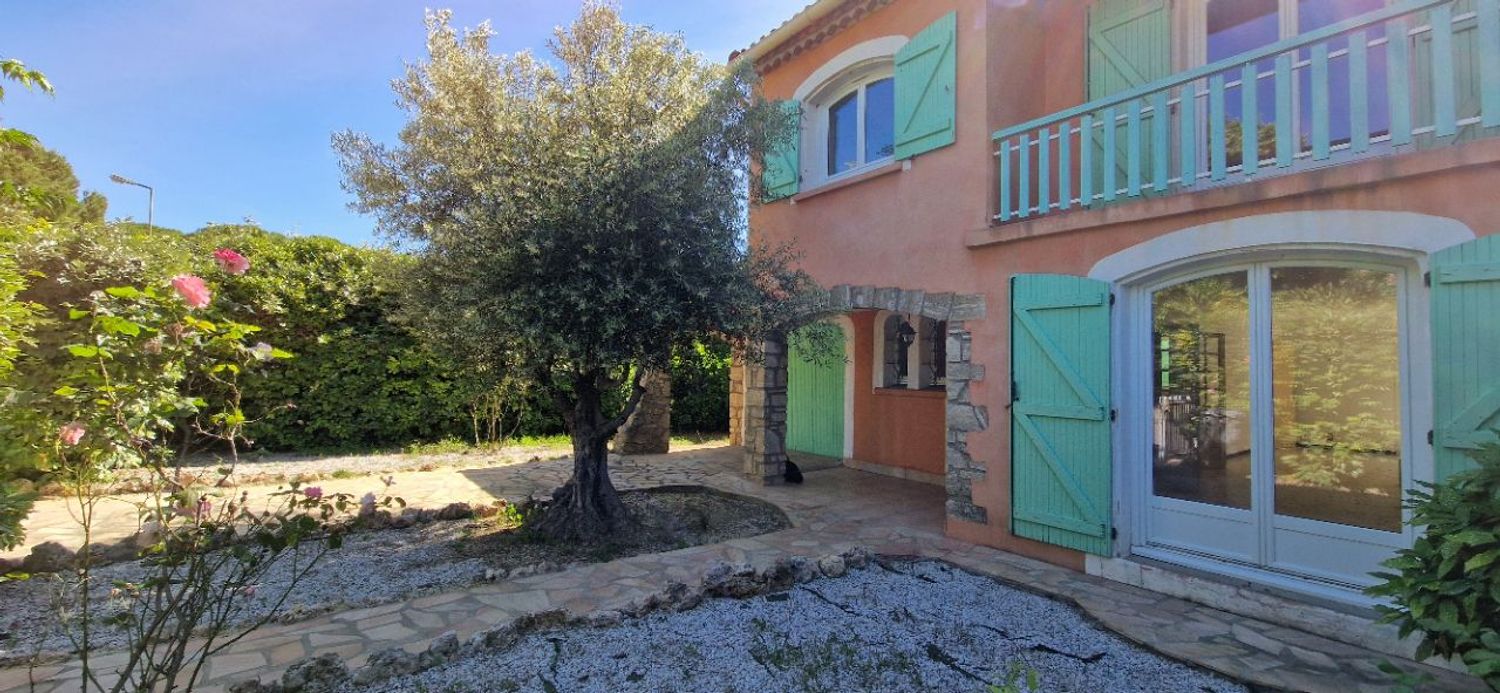 Image Façade à  maison mitoyenne de Clermont-l'Hérault