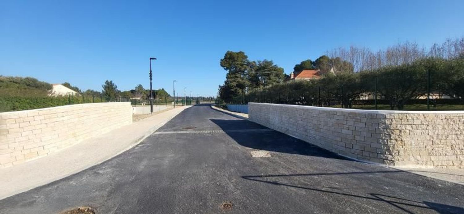 Image de terrain à Domazan