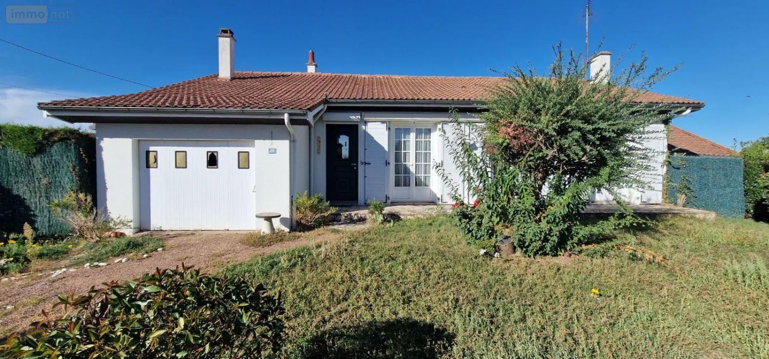 Image Façade à  maison individuelle de Saint-Varent