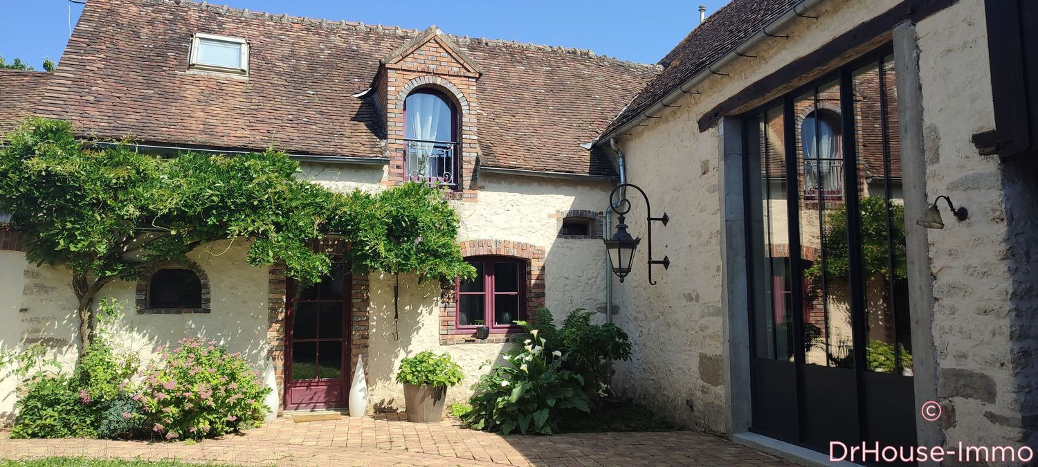 Image Façade à  villa de Chevry-sous-le-Bignon