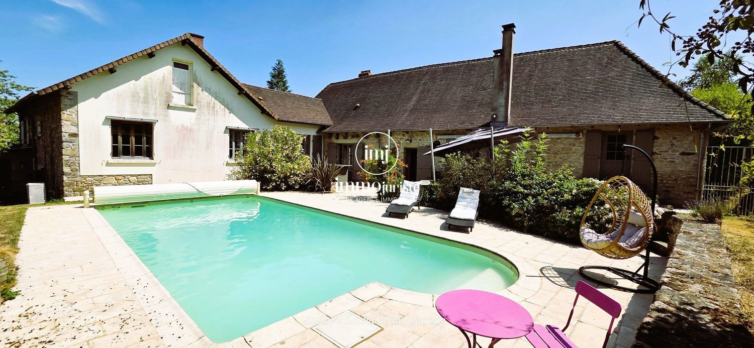 Image Piscine à  maison individuelle de Arnac-la-Poste