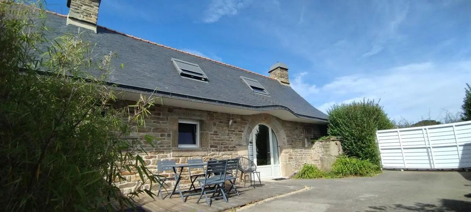 Image Façade à  maison individuelle de Plougonvelin