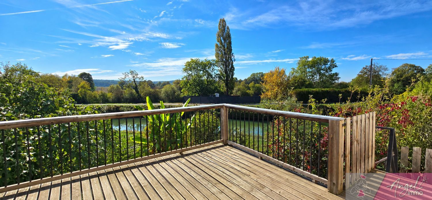 Image Terrasse à  maison individuelle de Orchamps