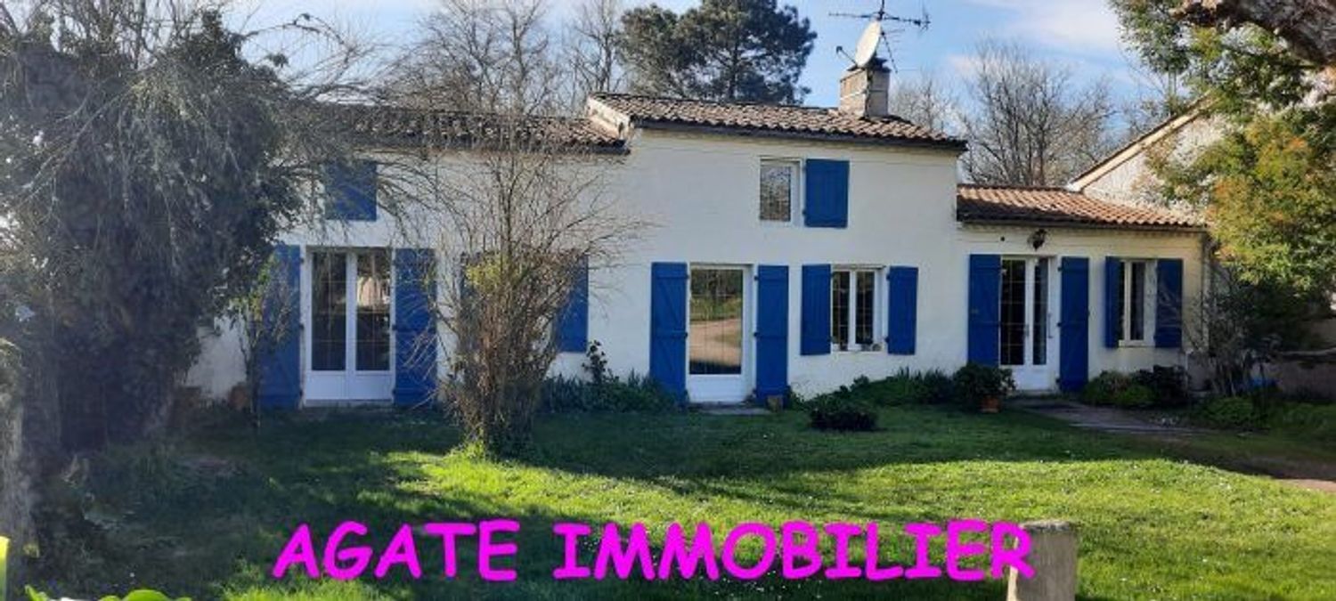 Image Façade à  maison individuelle de Balizac