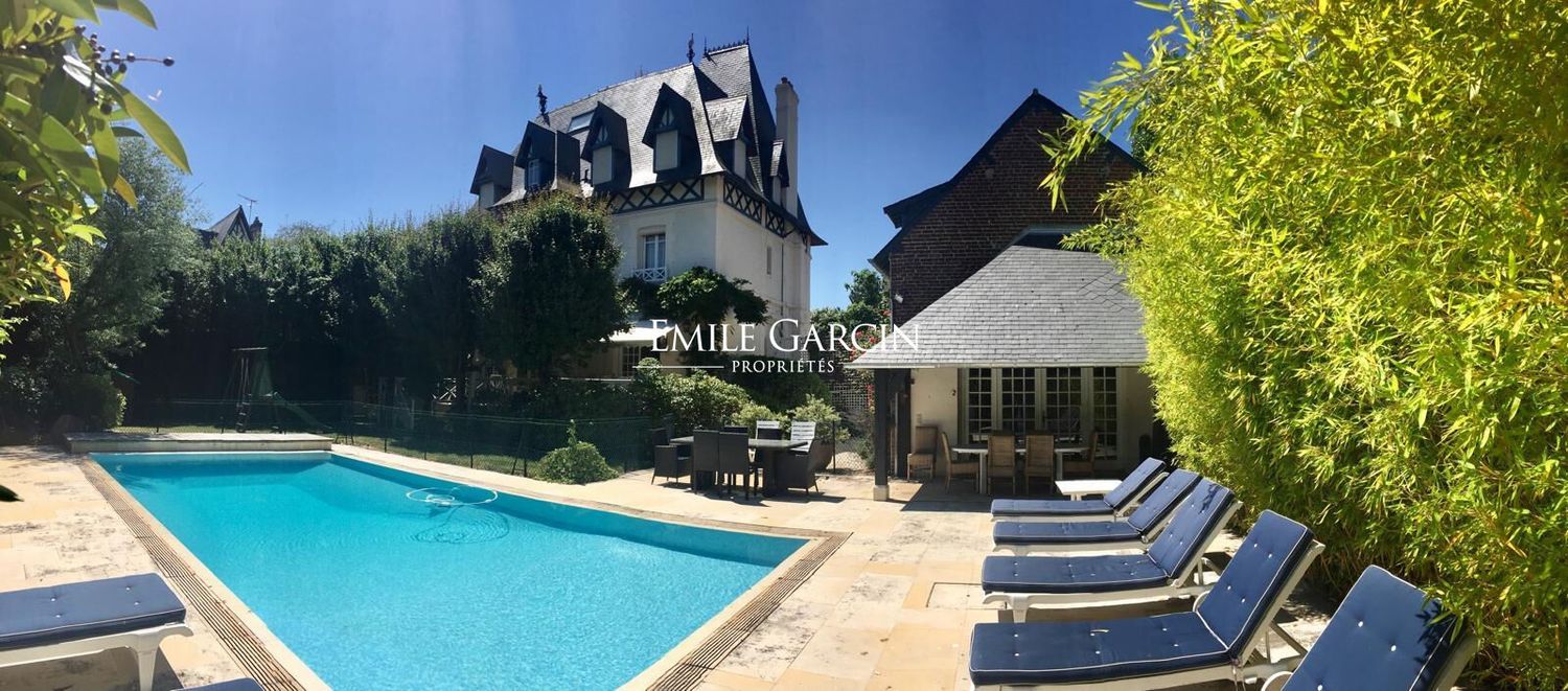 Image Piscine à  manoir de Deauville