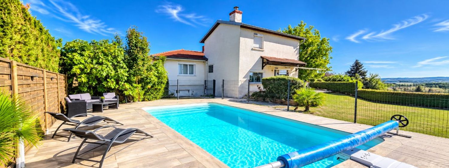 Image Piscine à  maison individuelle de Gray