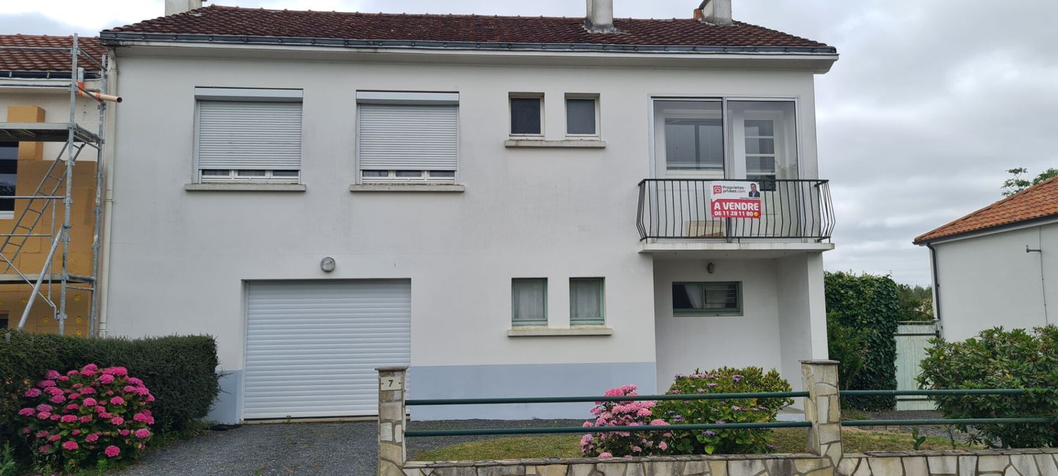 Image Façade à  maison mitoyenne de Gorges