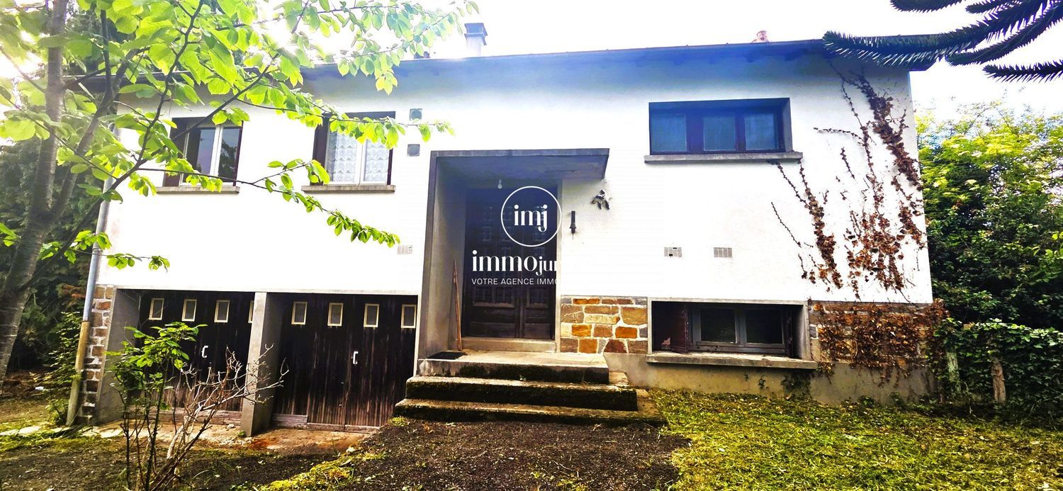 Image Façade à  maison individuelle de Saint-Pierre-de-Frugie