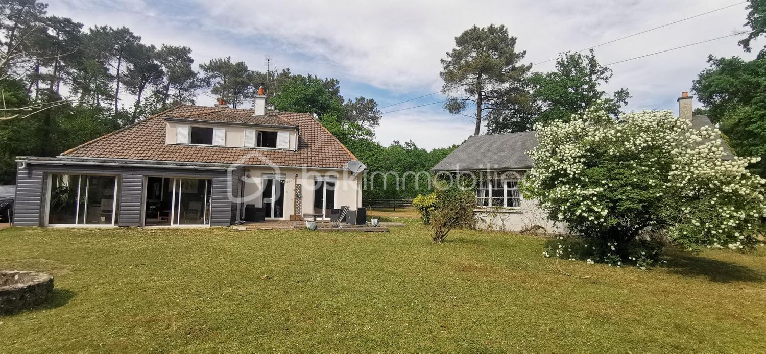 Image Façade à  propriété agricole de Lombron