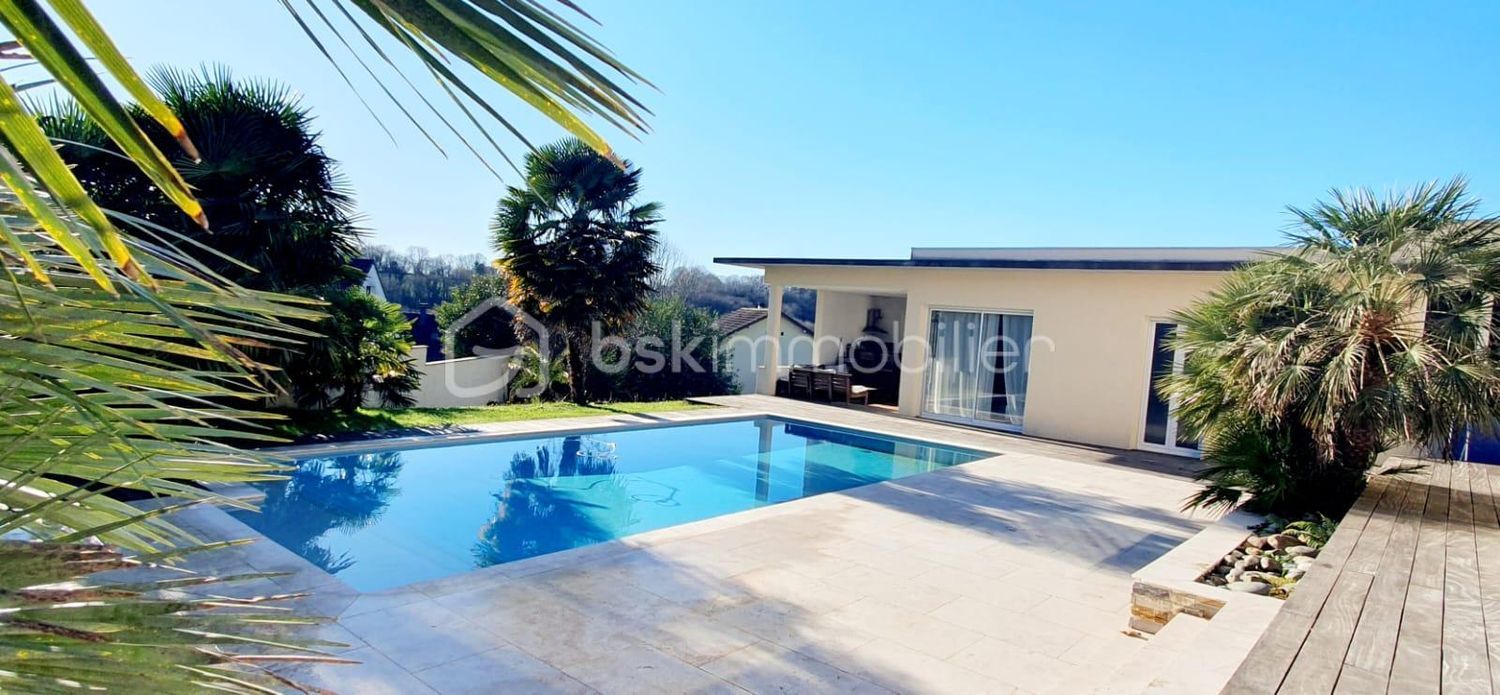 Image Piscine à  maison individuelle de Maucor