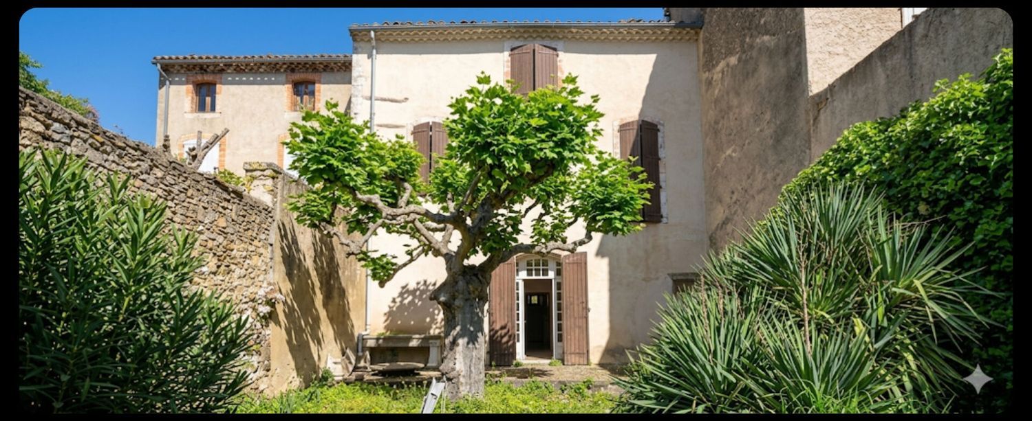 Image Façade à  maison mitoyenne de Peyriac-Minervois
