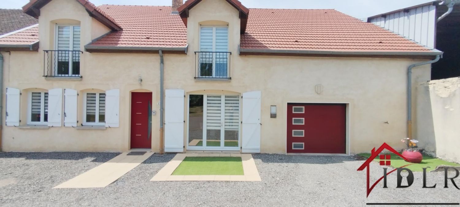 Image Façade à  maison de village de Val-de-Meuse