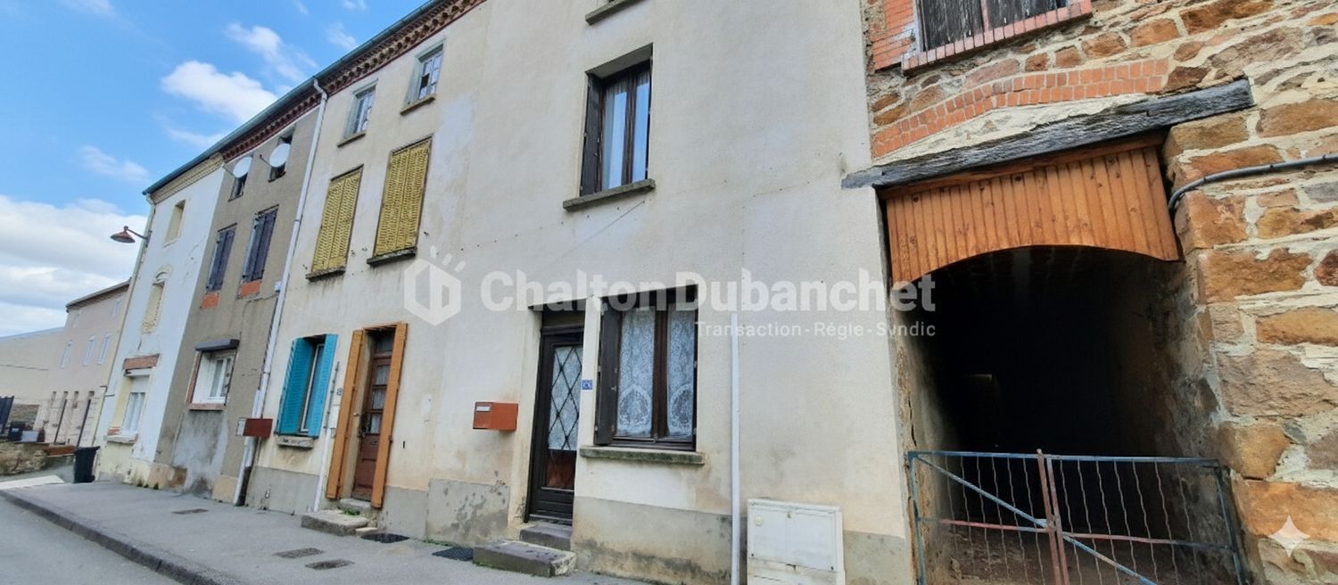 Image Vue à  maison de village de Bussières