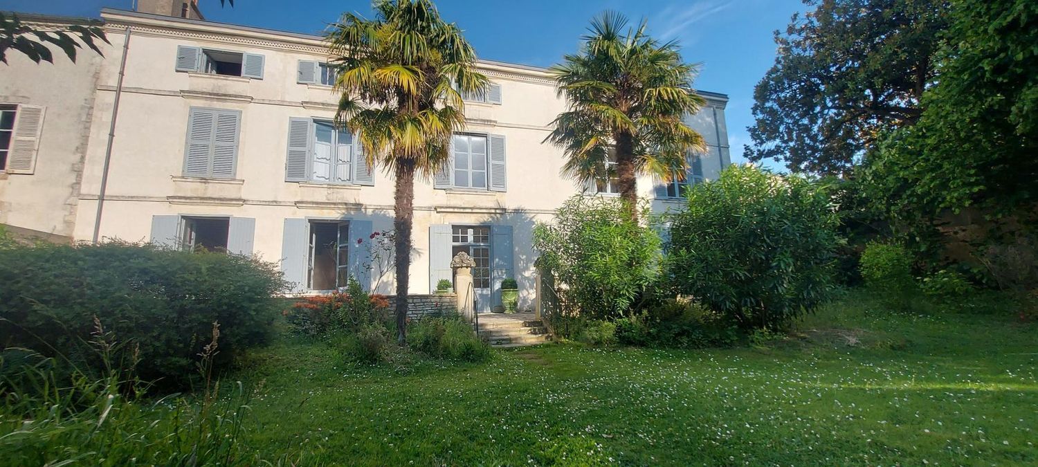 Image Façade à appartement de La Rochelle