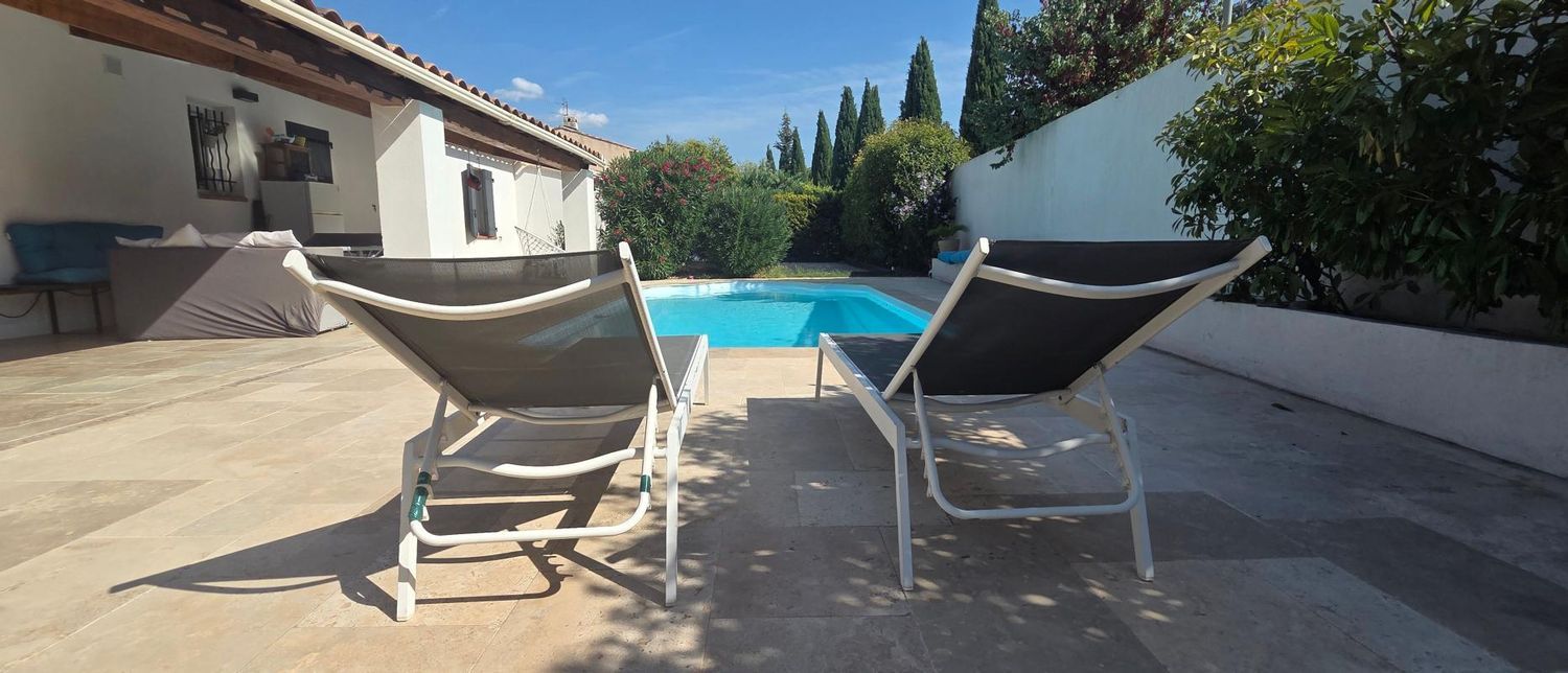 Image Piscine à  maison individuelle de Peynier