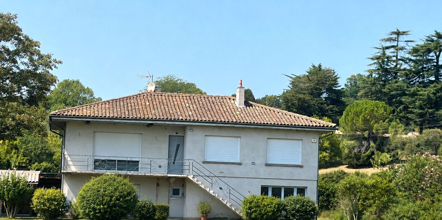 Image Façade à  maison individuelle de Saint-Germain-de-la-Rivière