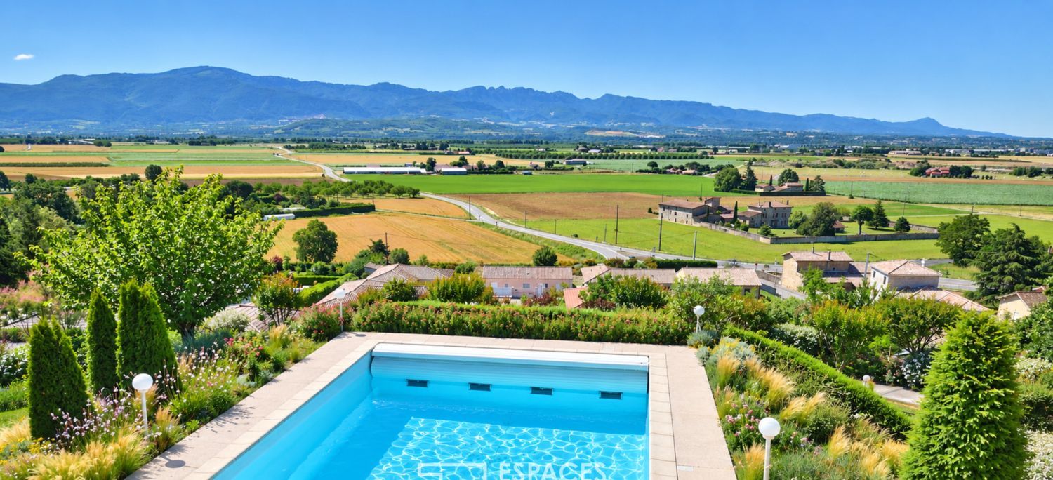 Image Piscine à  maison individuelle de Génissieux