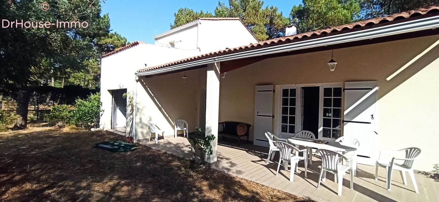 Image Façade à  villa de L'Aiguillon-la-Presqu'île