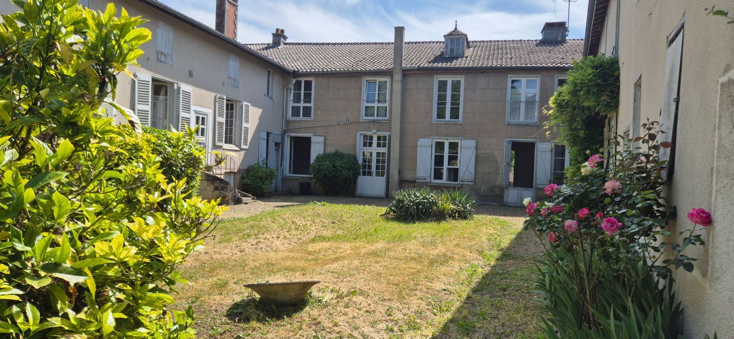 Image Façade à  maison mitoyenne de Éclaron-Braucourt-Sainte-Livière
