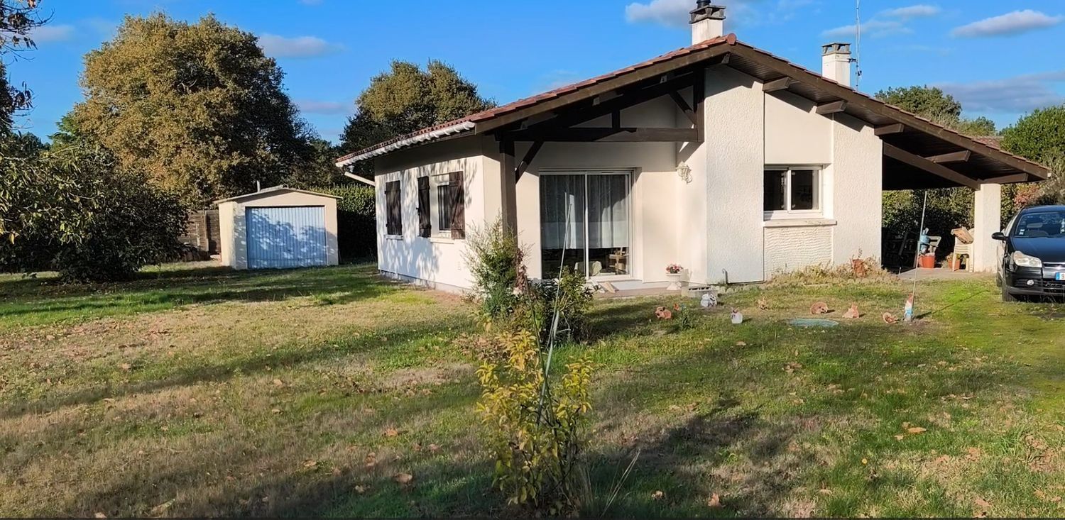 Image Façade à  maison individuelle de Sore