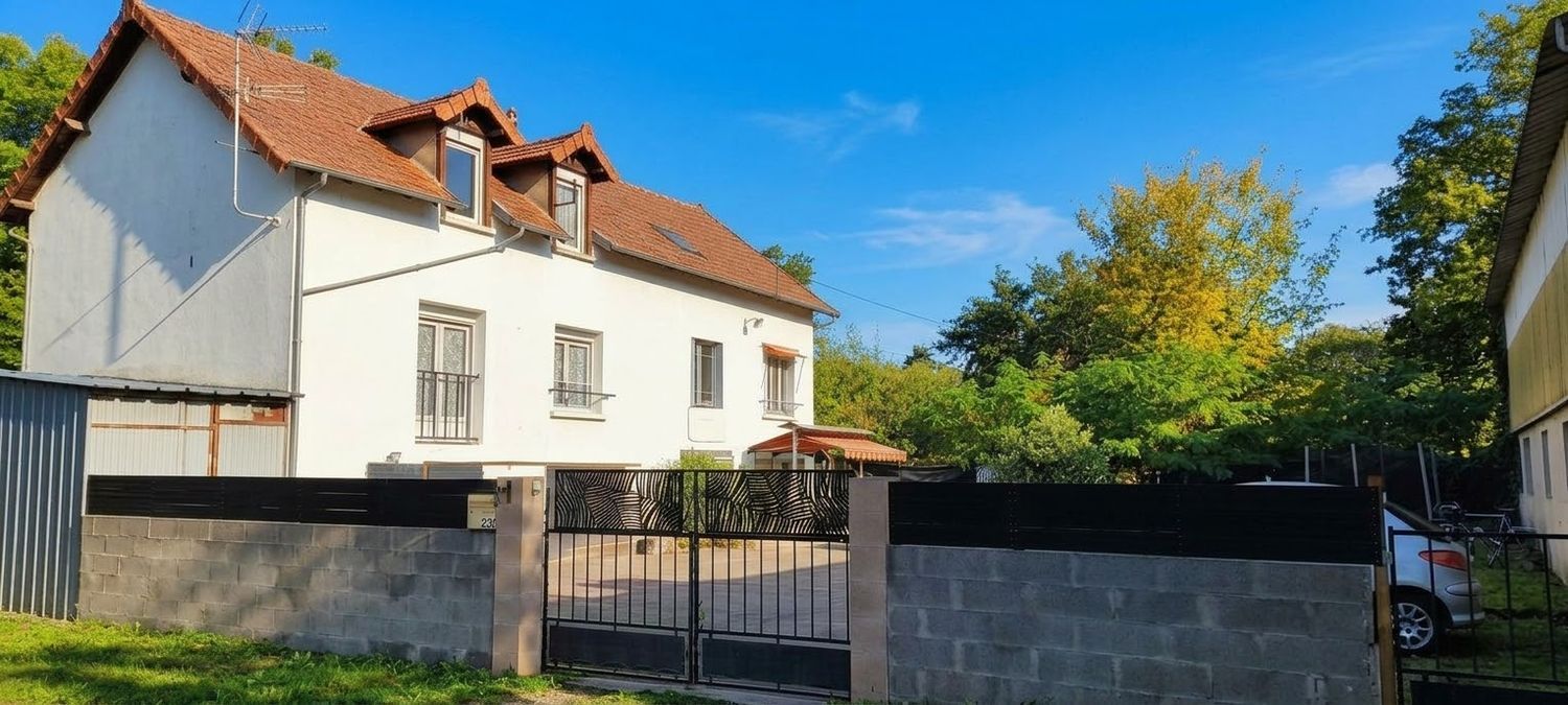 Image Façade à  maison individuelle de Bessay-sur-Allier