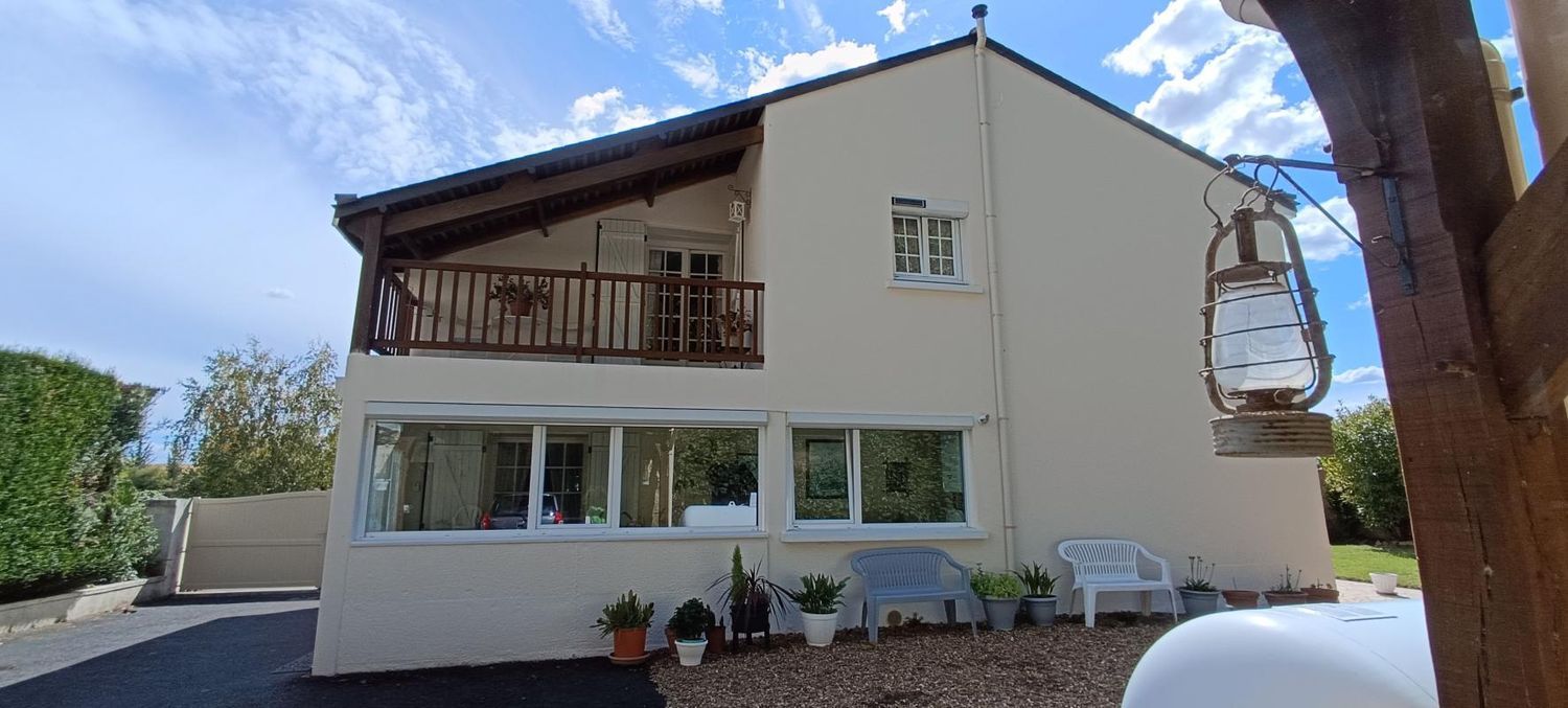 Image Façade à  maison individuelle de Cinais