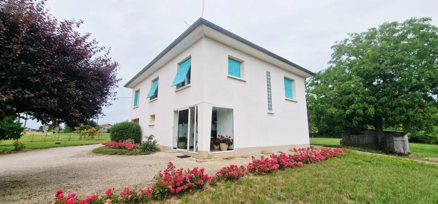 Image Façade à  maison individuelle de Louhans
