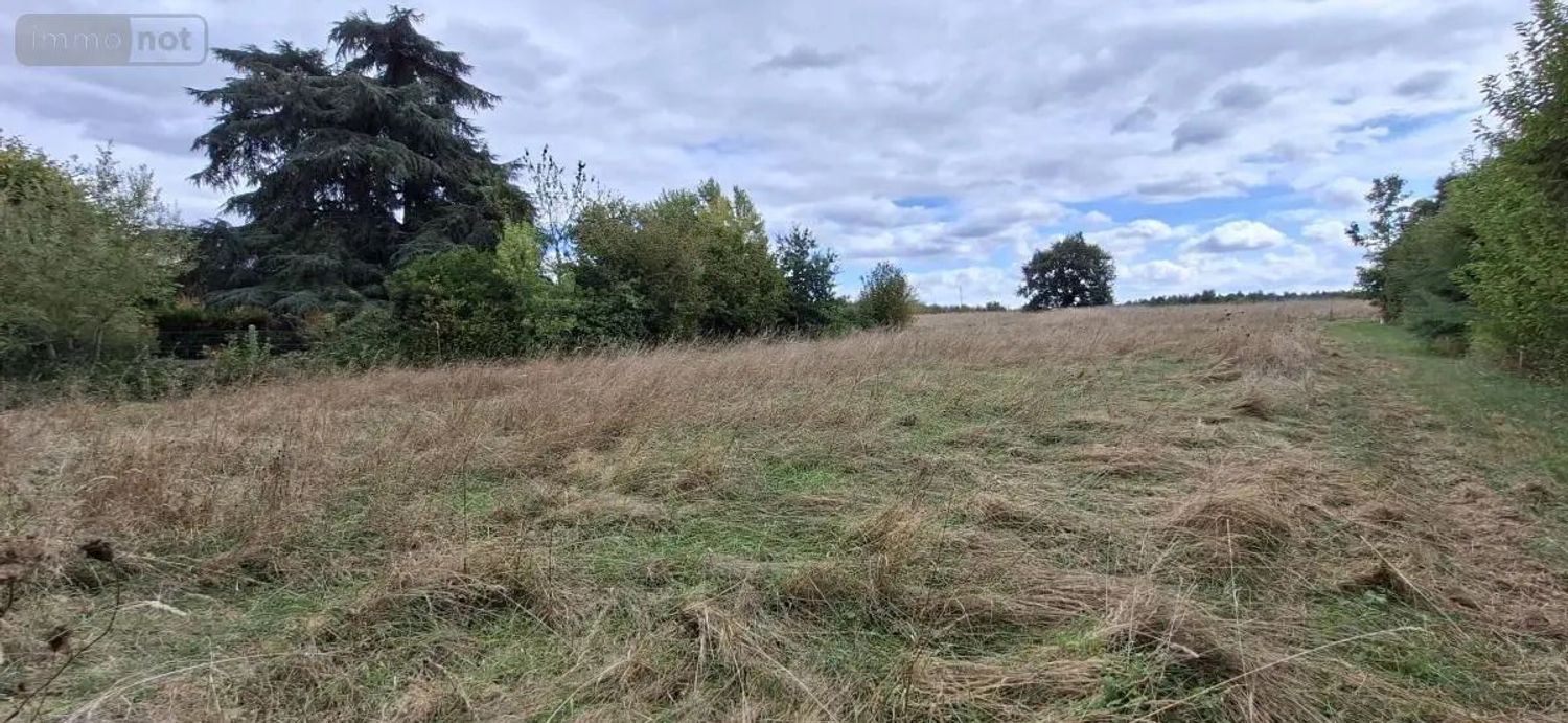 Image de terrain à Feneu
