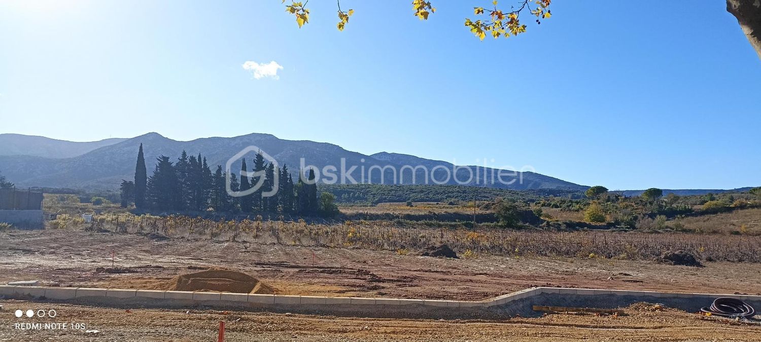 Image Vue à terrain de Fraissé-des-Corbières