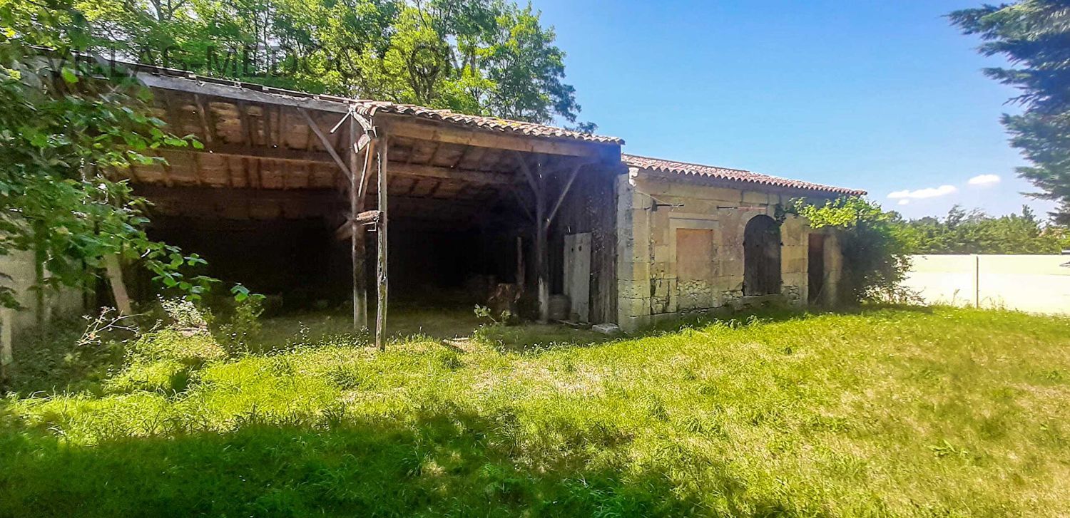 Image de terrain à Jau-Dignac-et-Loirac
