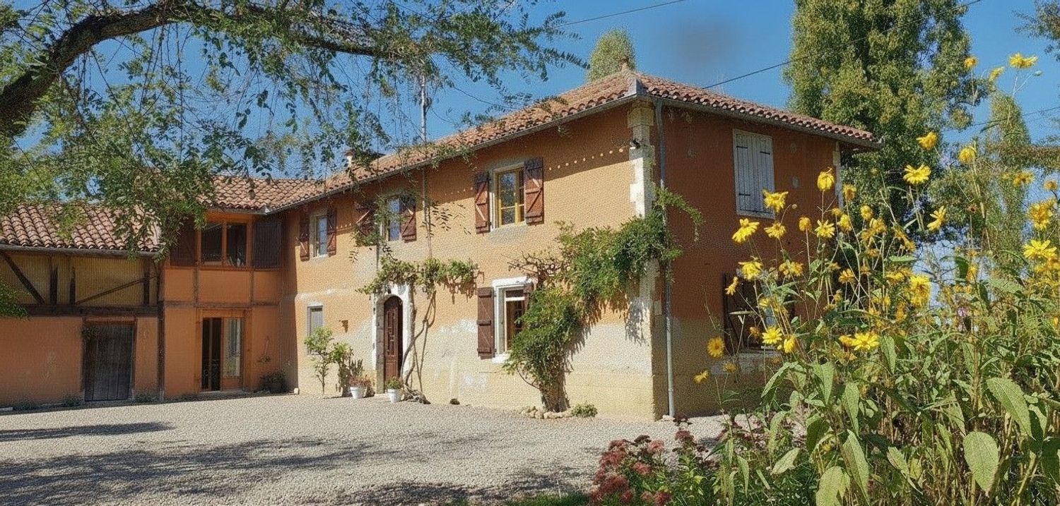 Image Façade à  maison individuelle de Saint-Michel