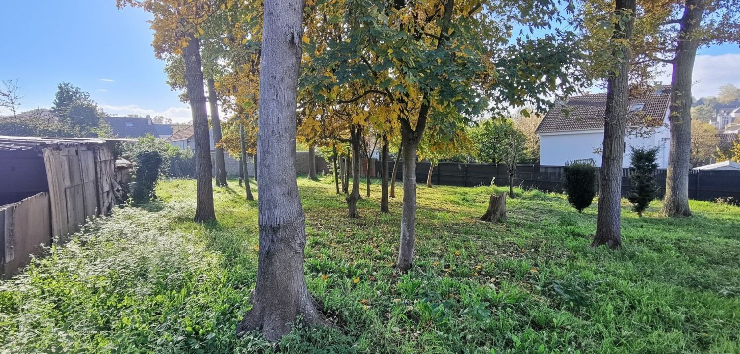 Image de terrain à Varennes-Jarcy