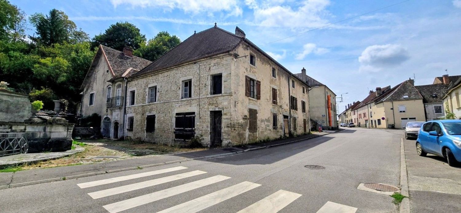 Image Façade à  maison individuelle de Gy