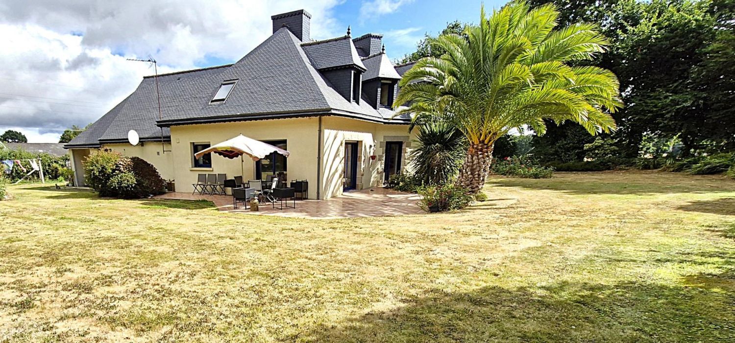Image Façade à  maison individuelle de Saint-Jean-Kerdaniel