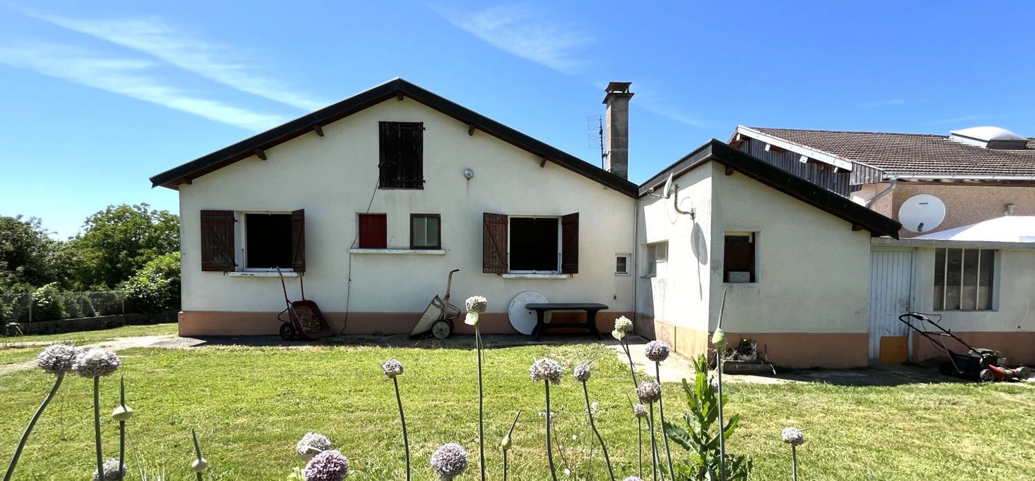 Image Façade à  maison individuelle de Arinthod
