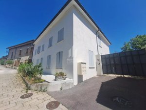 Façade Claix (38640)