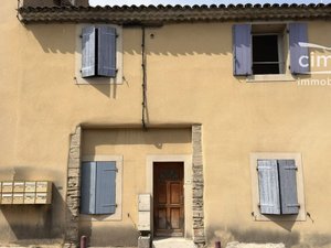Façade Châteauneuf-de-Gadagne (84470)
